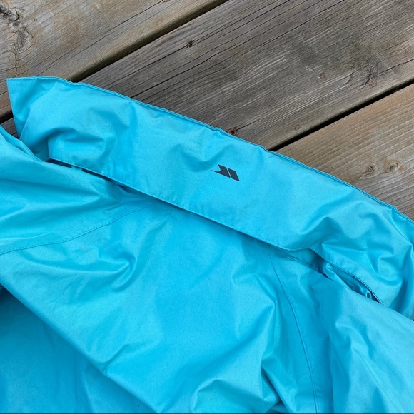 Trespass Waterproof Windbreaker - Picture 6 of 7